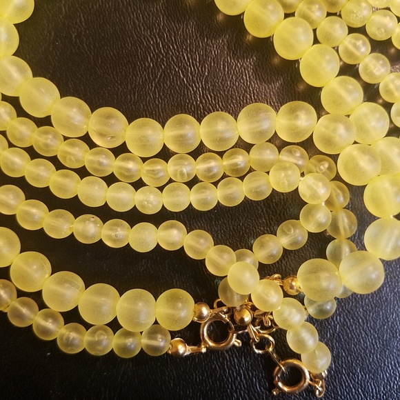 Lot of 3 Strands Yellow Plastic Beads - Picture 3 of 3